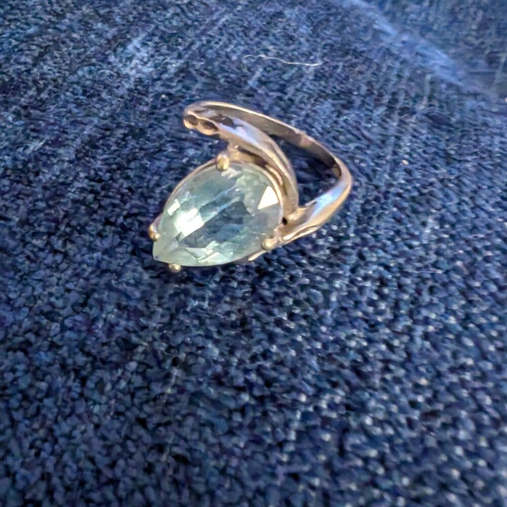 Sterling silver ring (size 7)